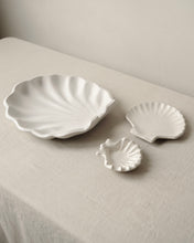 Load image into Gallery viewer, Seaside Plate