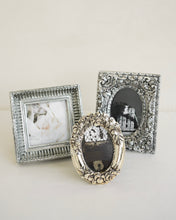 Load image into Gallery viewer, Silvertone Picture Frame II