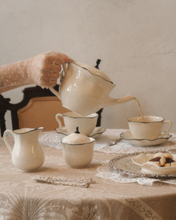 Load image into Gallery viewer, Ribbon Tea Set