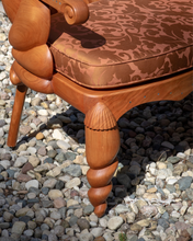 Load image into Gallery viewer, Conch Couch