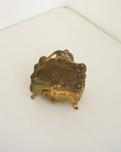 Load image into Gallery viewer, Gilt Jewelry Casket