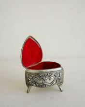 Load image into Gallery viewer, Silver Plate Heart Box