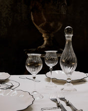 Load image into Gallery viewer, Selene Wine Glass