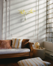 Load image into Gallery viewer, Wall Vase in Clear
