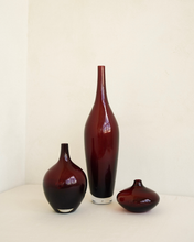 Load image into Gallery viewer, Red Glass Vase Trio