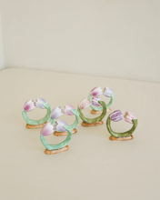Load image into Gallery viewer, Glass Tulip Napkin Rings