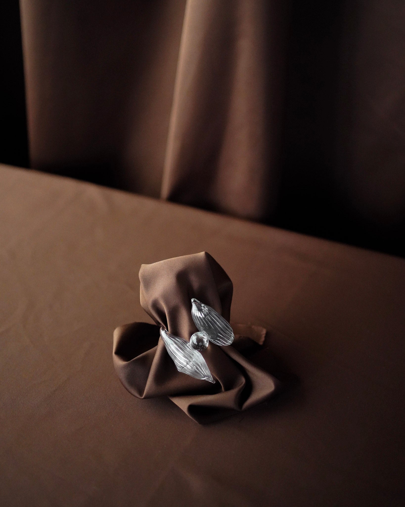 Selene Napkin Ring Dos