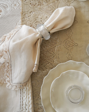 Load image into Gallery viewer, Crystal Napkin Ring Set