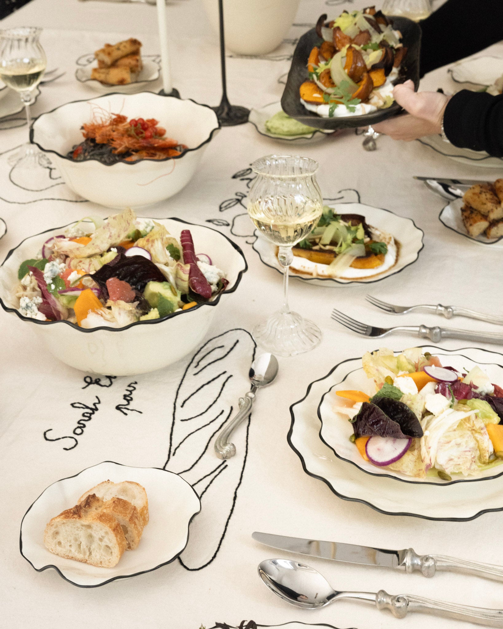Ribbon Bread Plate