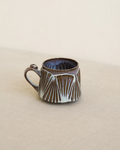 Load image into Gallery viewer, Scallop Mug Rising Moon