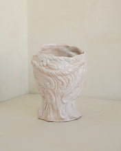 Load image into Gallery viewer, Sculpted Head Vase