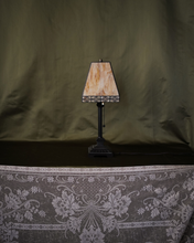 Load image into Gallery viewer, Vintage Table Lamp