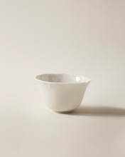 Load image into Gallery viewer, Ribbon Cereal Bowl, Swan