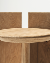 Load image into Gallery viewer, Tabi Stand Medium