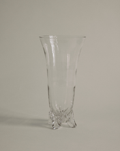 Load image into Gallery viewer, Trumpet Vase
