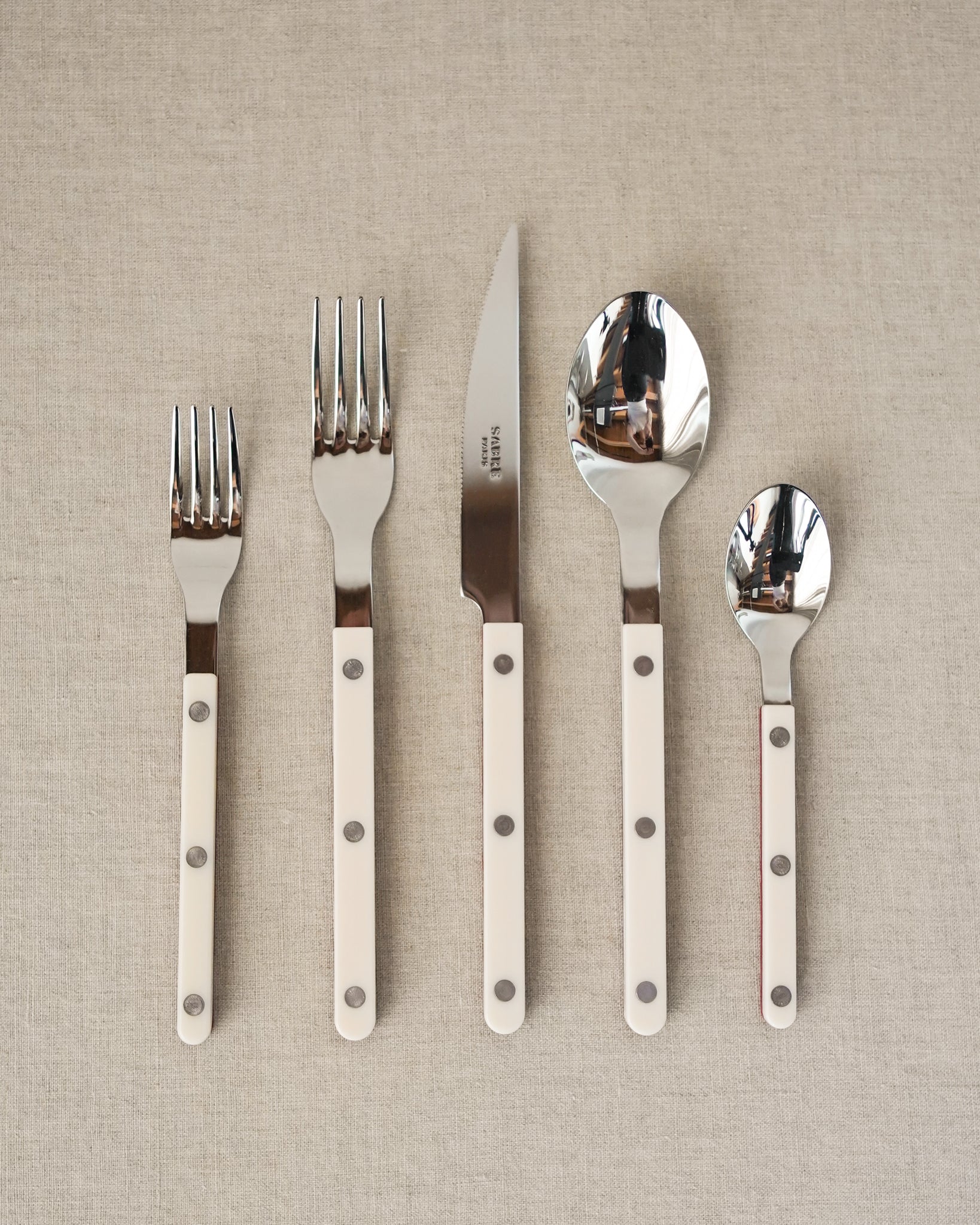 Bistro Cream & Red Flatware Set