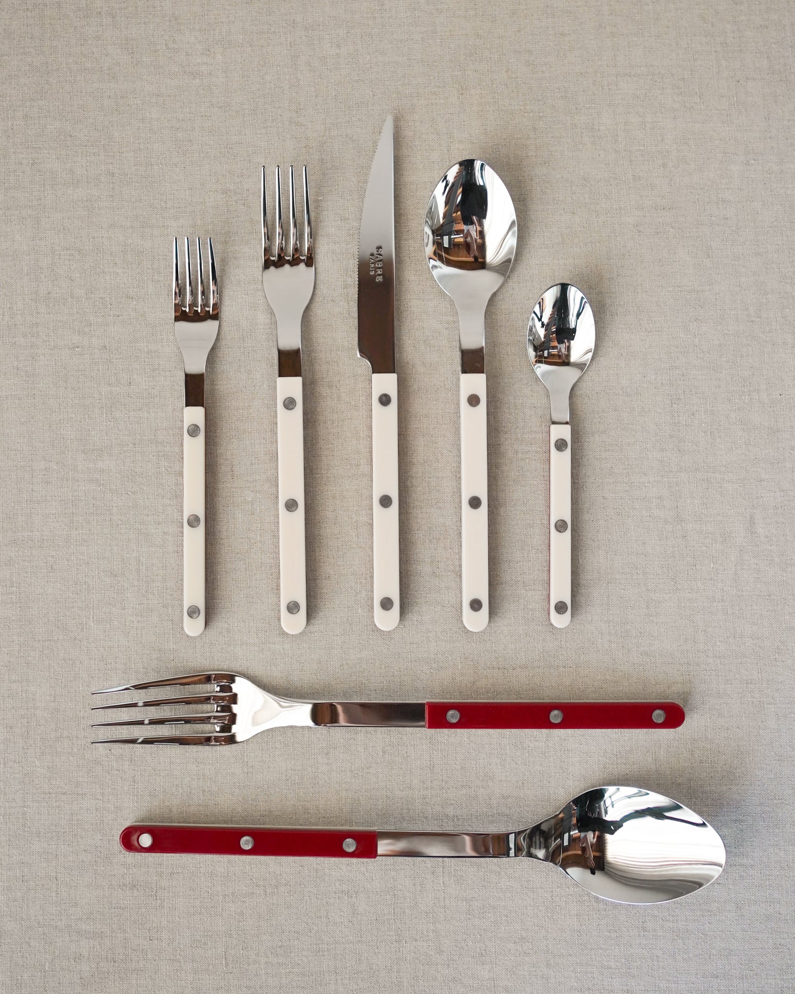 Bistro Cream & Red Flatware Set
