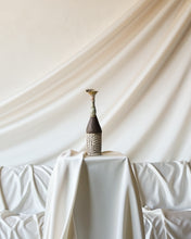 Load image into Gallery viewer, Garden Friend No. 9