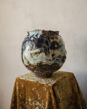 Load image into Gallery viewer, Perseus In The Garden