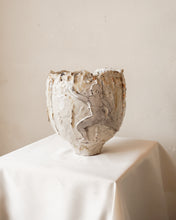 Load image into Gallery viewer, Cy Vase Medium IV