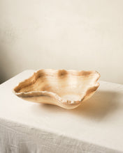 Load image into Gallery viewer, Heron Onyx Bowl