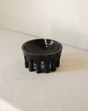 Load image into Gallery viewer, Petite Noire Pomona Bowl