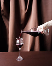 Load image into Gallery viewer, Selene Wine Glass