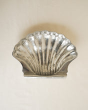 Load image into Gallery viewer, Armetale Shell Serving Tray