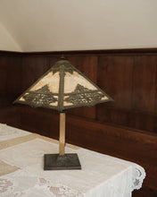 Load image into Gallery viewer, Pyramid Slag Glass Lamp