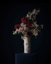 Load image into Gallery viewer, Ribbon Vase in White Lichen