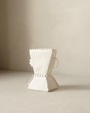 Load image into Gallery viewer, Trophy Vase