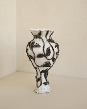 Load image into Gallery viewer, Decay Vase