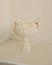 Load image into Gallery viewer, Sunflower Vessel