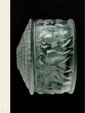 Load image into Gallery viewer, Crystal Relief Trinket Box
