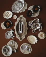 Load image into Gallery viewer, Brass Inlay Serving Set