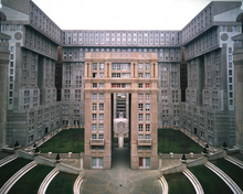 Load image into Gallery viewer, Ricardo Bofill: Visions Of Architecture
