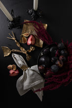 Load image into Gallery viewer, Paper Fan Napkin Ring Set