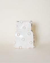 Load image into Gallery viewer, Flowered Square Vase