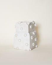 Load image into Gallery viewer, Flowered Square Vase