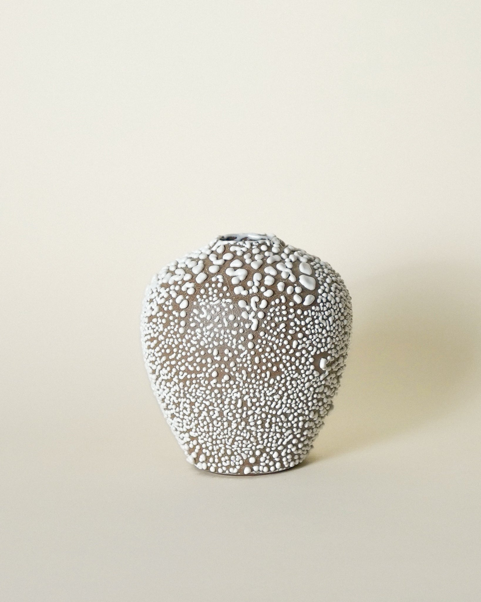 Esme Vase in Crawl