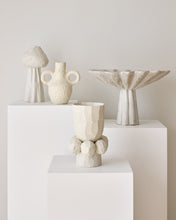 Load image into Gallery viewer, Bulb Vase