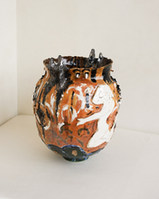 Load image into Gallery viewer, Cy Vase Max: Hermes Floating
