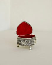 Load image into Gallery viewer, Silver Plate Heart Box
