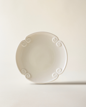 Load image into Gallery viewer, Spiral Salad Plate
