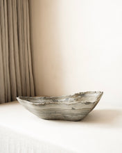 Load image into Gallery viewer, Marquesa Onyx Bowl
