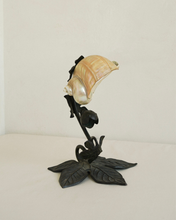 Load image into Gallery viewer, Shell Table Lamp
