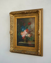 Load image into Gallery viewer, Floral Oil Painting in Gilt Frame
