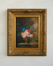 Load image into Gallery viewer, Floral Oil Painting in Gilt Frame
