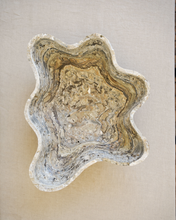 Load image into Gallery viewer, Faro Onyx Bowl
