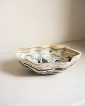 Load image into Gallery viewer, Pipa Onyx Bowl
